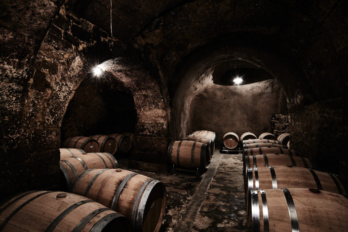 Der Barriqueraum der Bodegas y Viñedos Artadi