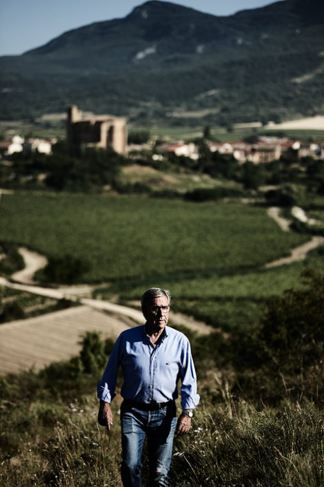 Fernando Remírez de Ganuza in seinen Weinbergen bei Samaniego